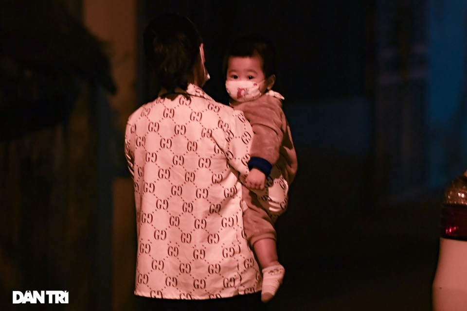 Học sinh trường Xuân Phương trở về nhà sau cách ly: Con nhớ mẹ và em... - 4 Học sinh trường Xuân Phương trở về nhà sau cách ly: Con nhớ mẹ và em... - 4
