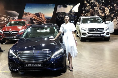 Khai mạc triển lãm riêng của Mercedes-Benz tại Hà Nội