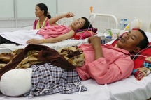 Vụ đạn nổ ở Đắk Lắk: Cha mất tay, con cụt chân