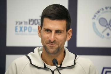 Djokovic bị loại ở Tel Aviv Open vì đồng đội dính chấn thương