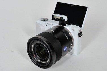 Máy ảnh không gương lật Sony NEX-3N xuất hiện ở Việt Nam