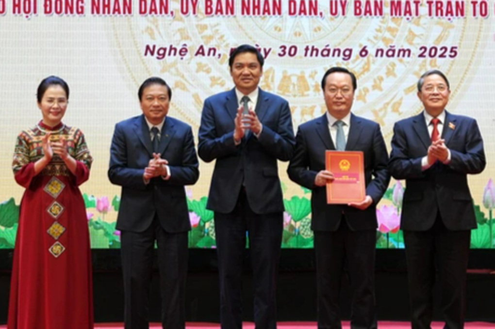 Người đứng đầu phải chịu trách nhiệm nếu để bộ máy vận hành kém hiệu quả - 2 Người đứng đầu phải chịu trách nhiệm nếu để bộ máy vận hành kém hiệu quả - 2