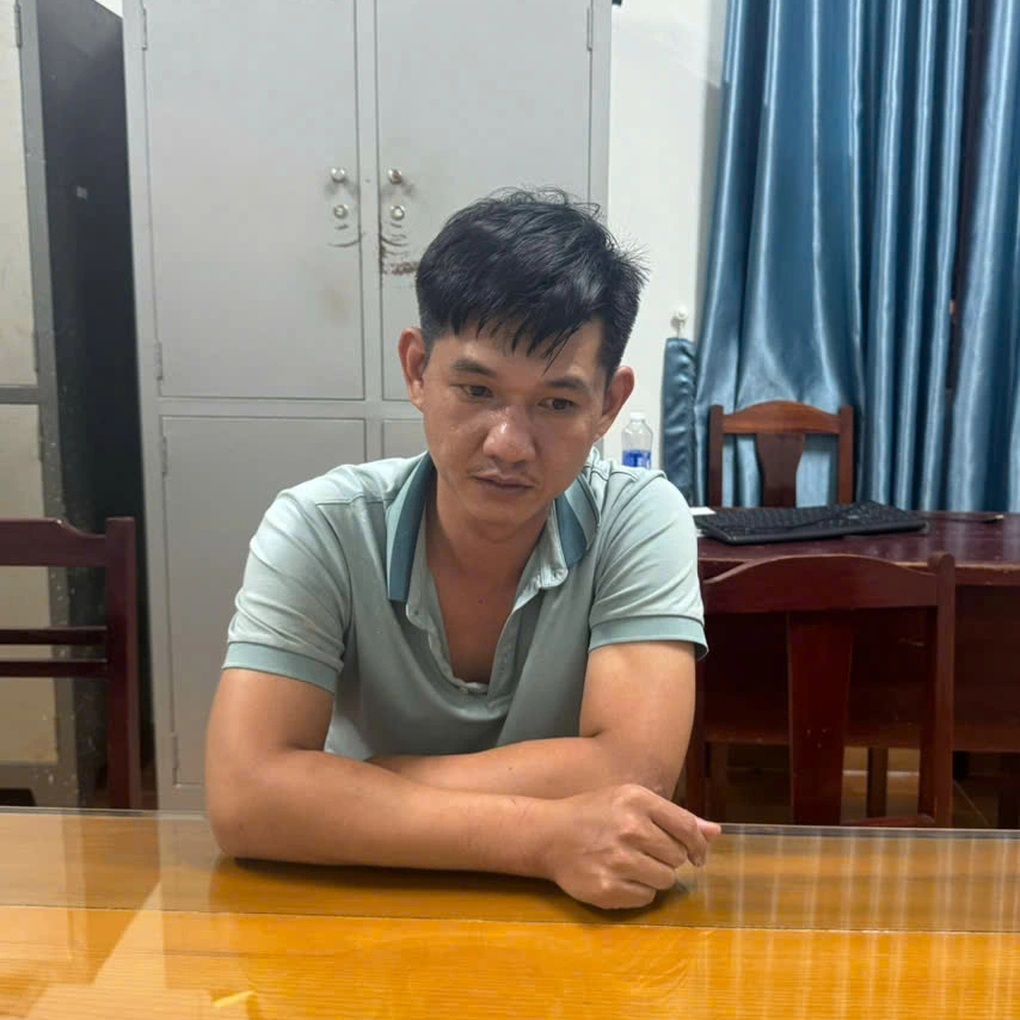 Một cán bộ ngân hàng ở Phú Quốc bị giữ trong trường hợp khẩn cấp - 1 Một cán bộ ngân hàng ở Phú Quốc bị giữ trong trường hợp khẩn cấp - 1