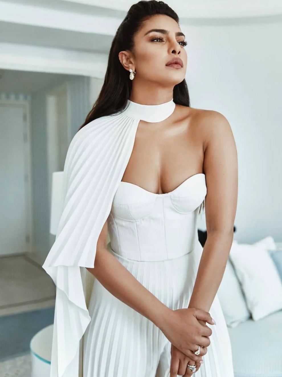 Hoa hậu Thế giới quảng cáo cho nhãn hiệu nội y đình đám - 1 Hoa hậu Thế giới quảng cáo cho nhãn hiệu nội y đình đám - 1