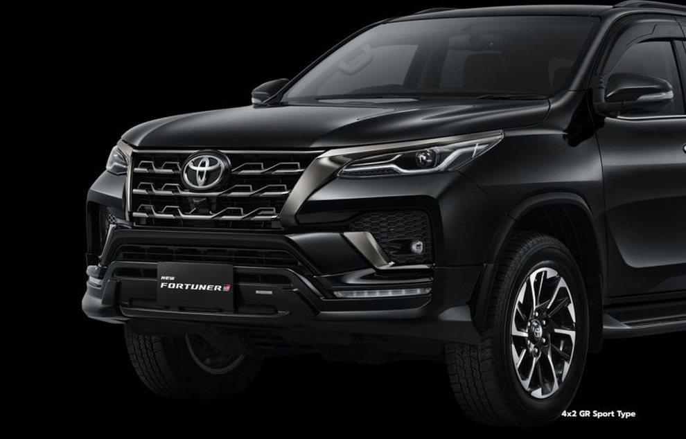 Toyota Fortuner GR Sport trình làng, thay thế bản TRD Sportivo - 16 Toyota Fortuner GR Sport trình làng, thay thế bản TRD Sportivo - 16
