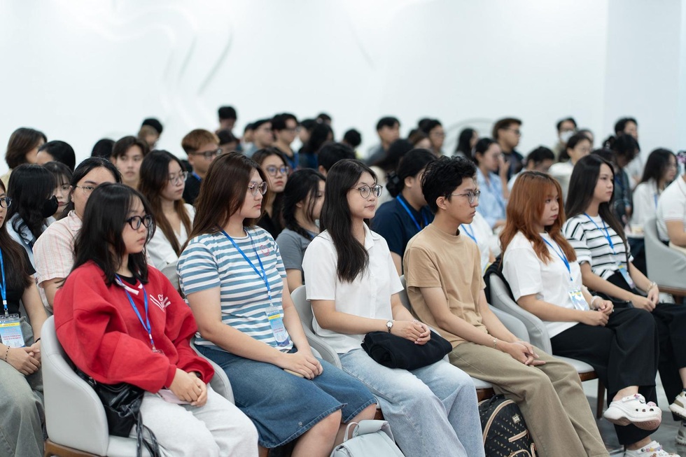 Gen Z vay nợ mua nhà: Là gánh nặng hay động lực để khôn lớn?