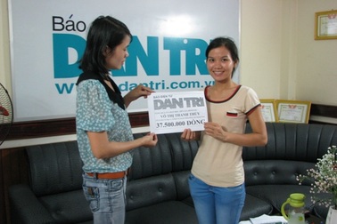 Hơn 37 triệu đồng đến với hai chị em mồ côi mẹ