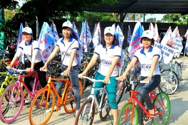 Đà Nẵng: 300 thanh niên đạp xe kêu gọi tiết kiệm điện