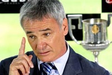 Juventus sa thải Ranieri, “người cũ” Ferarra lên thay