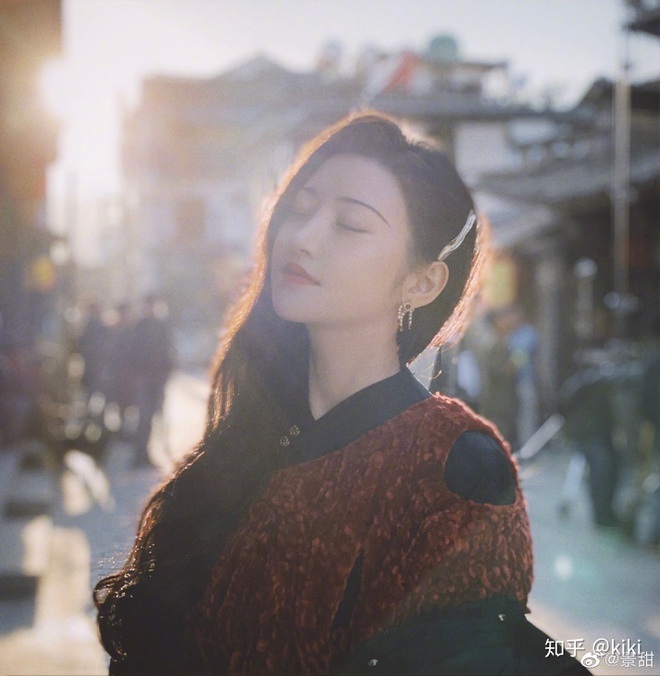 Đệ nhất mỹ nhân Bắc Kinh Cảnh Điềm hò hẹn với phi công kém 5 tuổi - 4