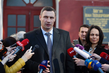 Vitali Klitschko - từ huyền thoại quyền anh đến thị trưởng Kiev thời chiến