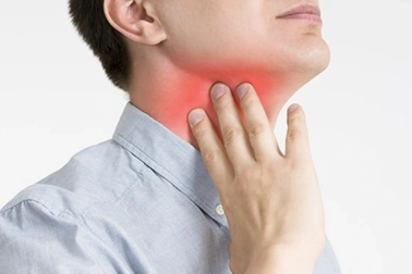 9 dấu hiệu cho thấy bạn có nguy cơ ung thư vòm họng