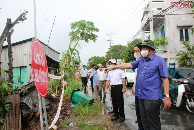 An Giang khắc phục sạt lở trên địa bàn huyện Chợ Mới - Ảnh 1.