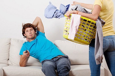 Không bao giờ làm việc nhà vì nghĩ mình là trụ cột kinh tế - thói xấu đàn ông nên bỏ ngay