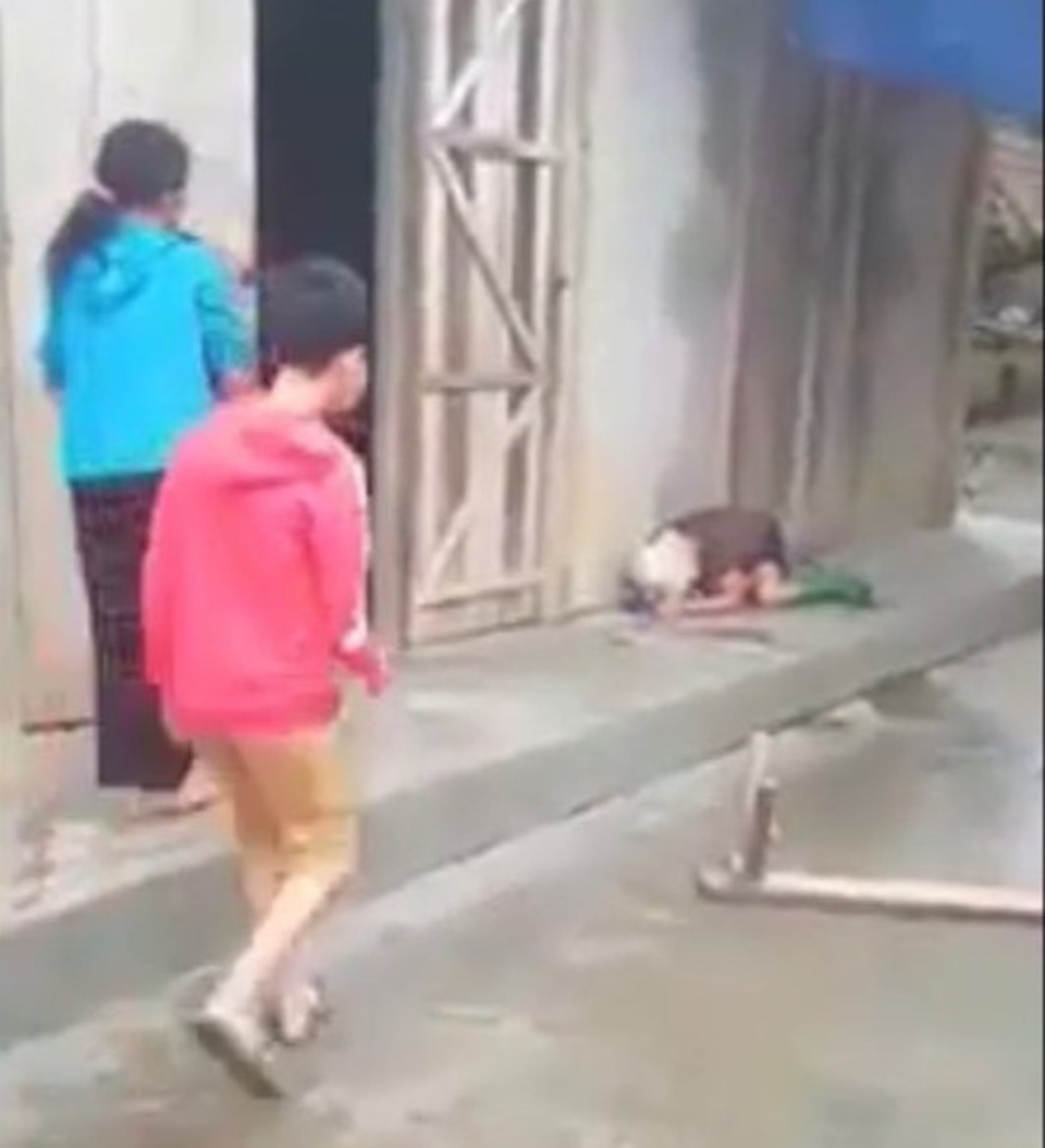 Điều tra nghi án con trai vác ghế đánh mẹ già - 2 Điều tra nghi án con trai vác ghế đánh mẹ già - 2