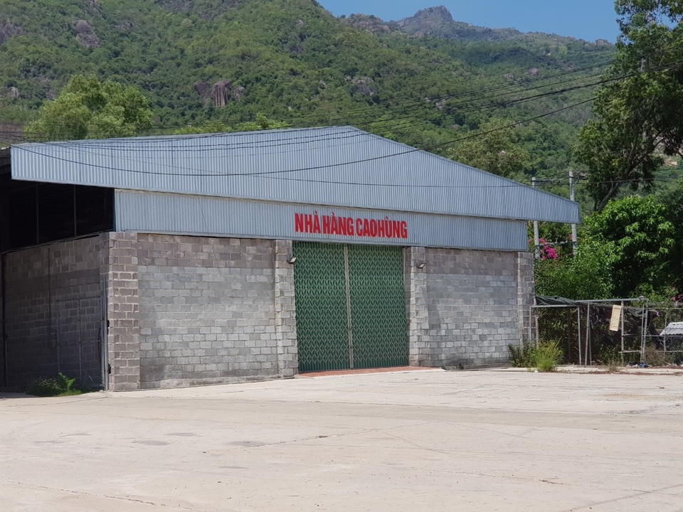 Vụ xử lý loạt showroom đón khách Trung Quốc có nguy cơ “chìm xuồng” (!?) - 2 Vụ xử lý loạt showroom đón khách Trung Quốc có nguy cơ “chìm xuồng” (!?) - 2