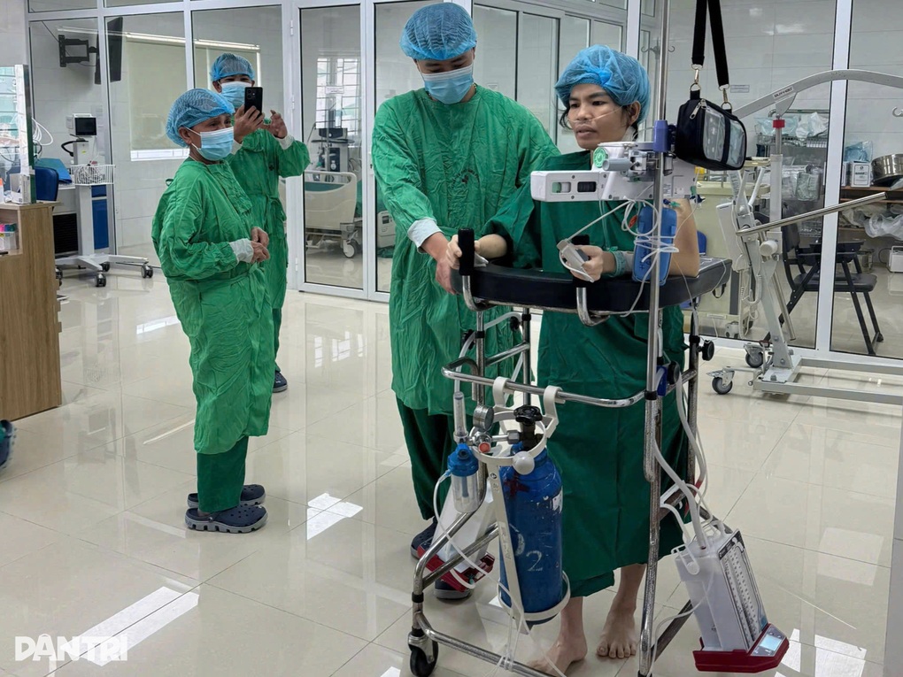 Mẹ nghèo khát khao được sống để trở về bên 2 con thơ - 3 Mẹ nghèo khát khao được sống để trở về bên 2 con thơ - 3