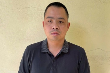 Khởi tố tài xế xe khách 16 chỗ chèn ô tô tải trên cao tốc Nội Bài - Lào Cai