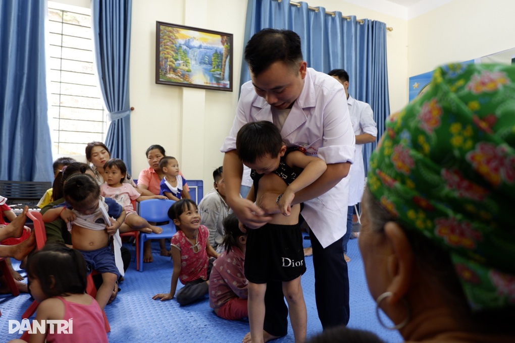 Nâng cao kỹ năng y tế học đường cho giáo viên tại xã nghèo Lào Cai - 7