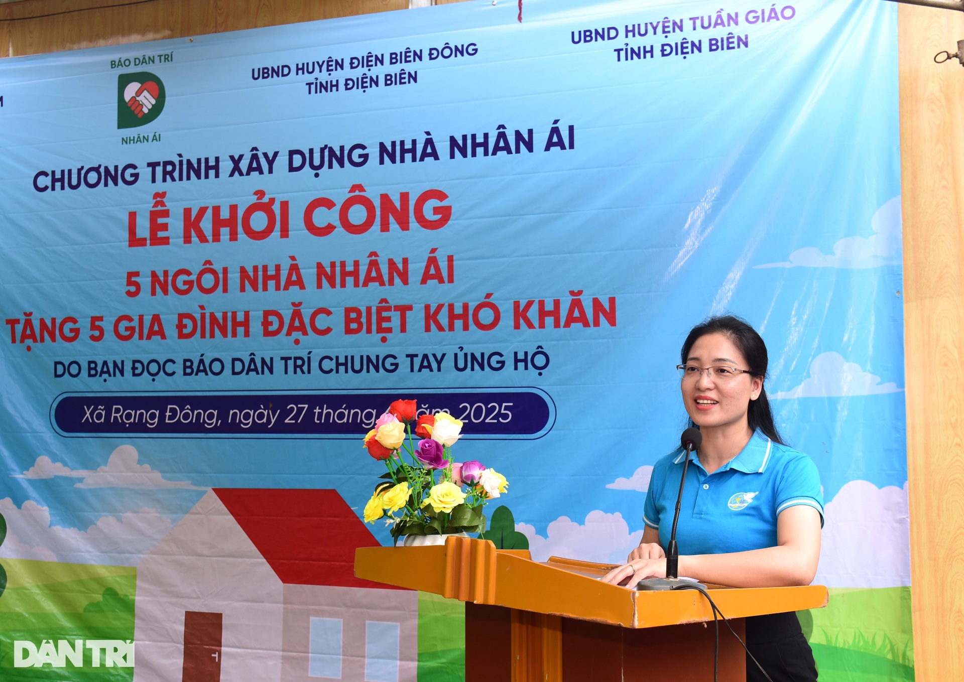 Hơn 600 triệu đồng từ bạn đọc Dân trí giúp 5 hộ nghèo Điện Biên an cư - 6