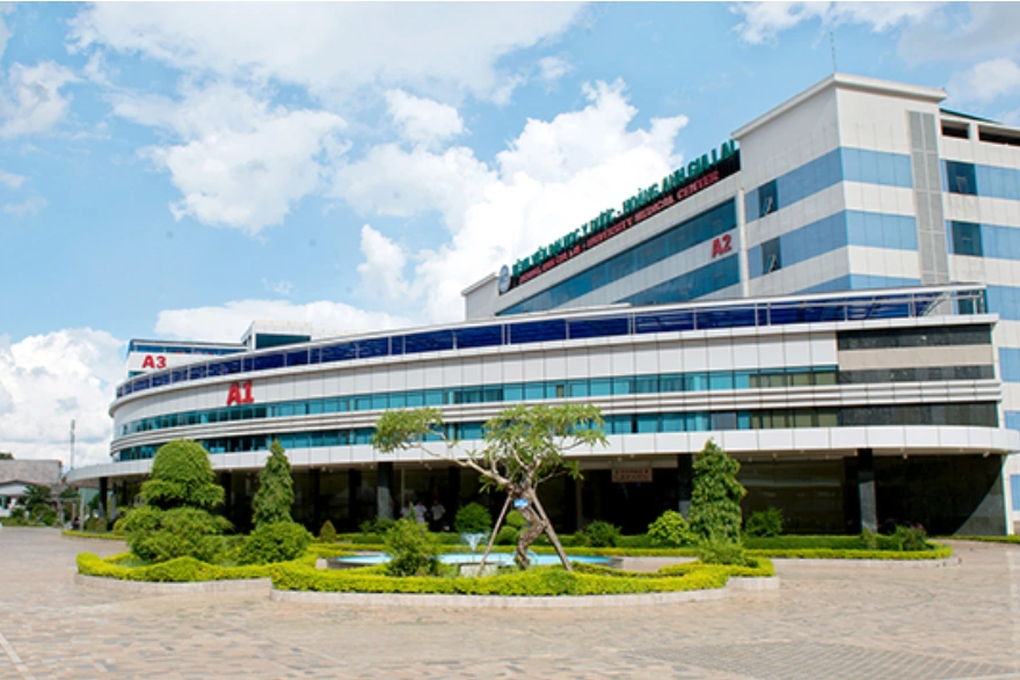 Bầu Đức sẽ bán Bệnh viện Đại học Y Dược - Hoàng Anh Gia Lai - 1 Bầu Đức sẽ bán Bệnh viện Đại học Y Dược - Hoàng Anh Gia Lai - 1