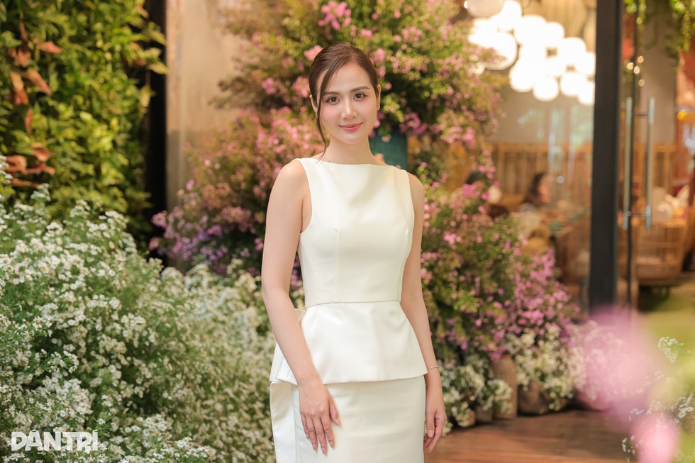 Huyền Lizzie sau đổ vỡ: Quan hệ tốt với nhà chồng cũ, không muốn kết hôn - 1