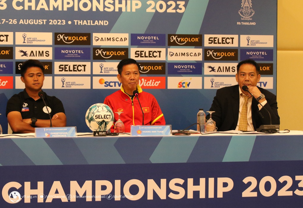 HLV Hoàng Anh Tuấn: U23 Việt Nam sẽ vào chung kết Đông Nam Á - 2 HLV Hoàng Anh Tuấn: U23 Việt Nam sẽ vào chung kết Đông Nam Á - 2