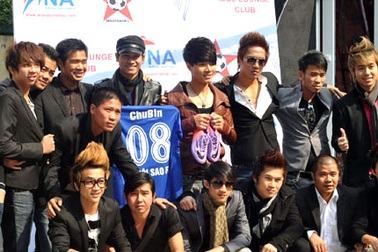 Ra mắt CLB bóng đá nghệ sĩ đầu tiên tại Hà Nội