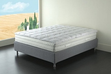 Gối, đệm lông vũ cao cấp tại Showroom Hùng Túy - thỏa mãn từng giác quan