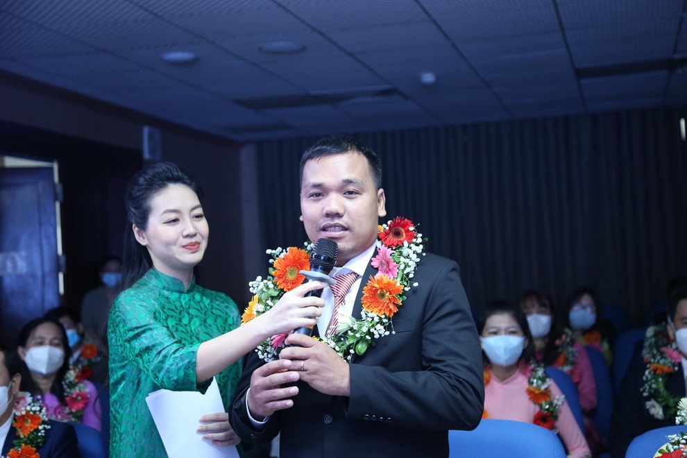 Chia sẻ cùng thầy cô 2021: Nghịch cảnh không thể làm nản lòng người thầy - 2 Chia sẻ cùng thầy cô 2021: Nghịch cảnh không thể làm nản lòng người thầy - 2