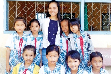 Cô giáo khuyết tật giỏi và xinh đẹp