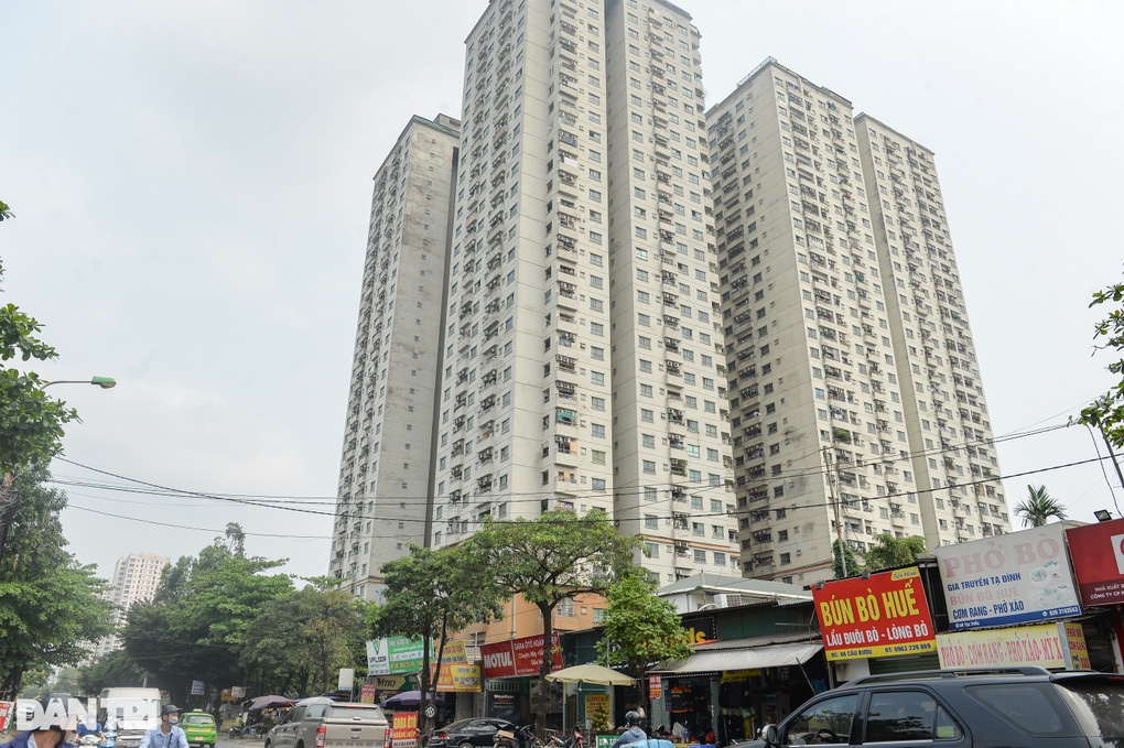Hơn 210 hộ dân gửi đơn kêu cứu trước ngày xét xử ông Lê Thanh Thản - 1 Hơn 210 hộ dân gửi đơn kêu cứu trước ngày xét xử ông Lê Thanh Thản - 1