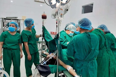 Thai phụ bị vỡ tử cung khi thai kỳ mới được 14 tuần