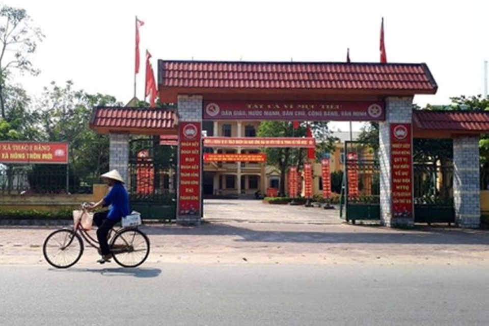 Ban Thường vụ huyện ủy có khuyết điểm, gây hậu quả khó khắc phục - 1 Ban Thường vụ huyện ủy có khuyết điểm, gây hậu quả khó khắc phục - 1