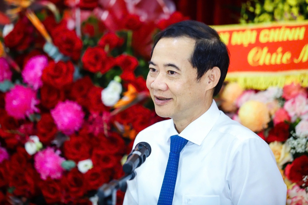 Chỉ định nhân sự Ban Thường vụ Đảng ủy Trung ương Hội Luật gia Việt Nam - 3 Chỉ định nhân sự Ban Thường vụ Đảng ủy Trung ương Hội Luật gia Việt Nam - 3