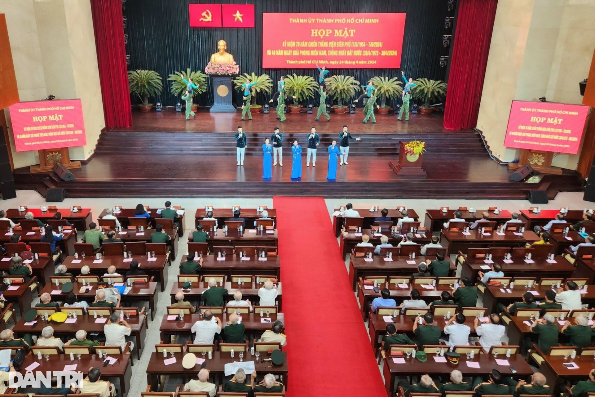 Lãnh đạo, nguyên lãnh đạo Đảng, Nhà nước gặp mặt lão thành cách mạng - 1 Lãnh đạo, nguyên lãnh đạo Đảng, Nhà nước gặp mặt lão thành cách mạng - 1