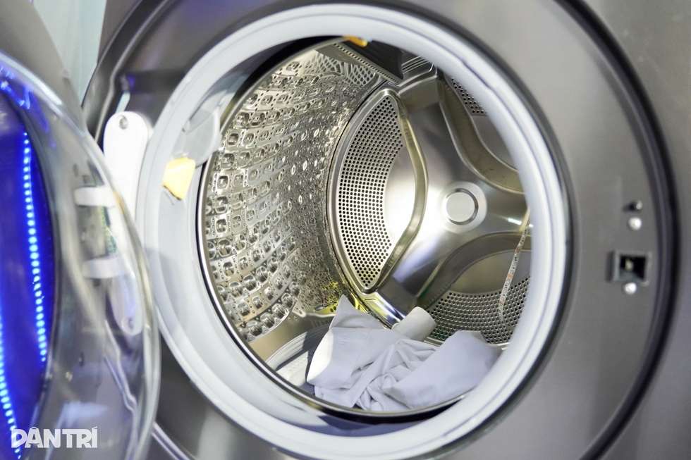 Khám phá máy giặt sấy hai trong một Samsung Bespoke AI Heatpump - 6