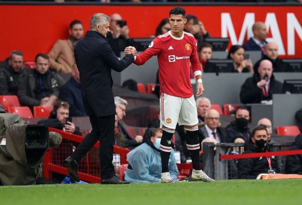 Cãi lời HLV Solskjaer, C.Ronaldo đưa ra yêu cầu đặc biệt - 1 Cãi lời HLV Solskjaer, C.Ronaldo đưa ra yêu cầu đặc biệt - 1