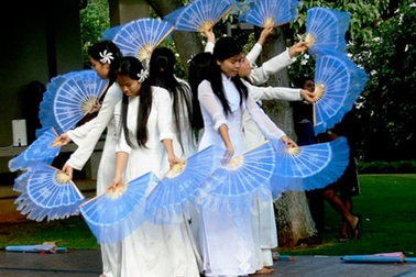 Báo Nhật đánh giá cao lễ hội văn hóa Việt Nam