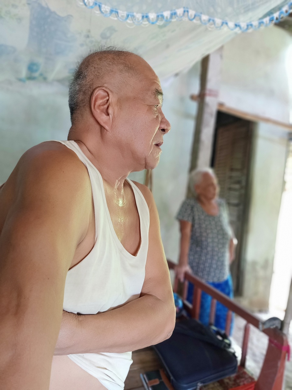 Hoàn cảnh đau nhói của người cựu binh với nhiều vết thương chiến tranh - 6 Hoàn cảnh đau nhói của người cựu binh với nhiều vết thương chiến tranh - 6