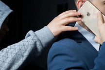 Kẻ giật điện thoại của người nước ngoài mùng 4 Tết sa lưới