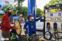 Sau 5 lần giảm liên tiếp, giá xăng dầu ngày mai sẽ ra sao?