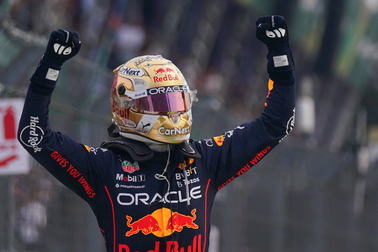Max Verstappen lập kỷ lục mới với chức vô địch Mexican Grand Prix