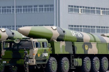 Truyền thông Trung Quốc tung tin triển khai tên lửa diệt hạm sau khi Mỹ tuần tra Biển Đông