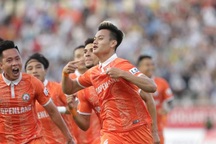 Tấn Tài giúp Bình Định FC chiến thắng ở trận đấu HLV Park Hang Seo dự khán