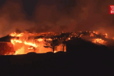 "Bão lửa" thiêu rụi lâu đài di sản thế giới 600 tuổi của Nhật Bản