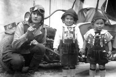 Nữ phượt thủ đầu tiên trên thế giới là ai?