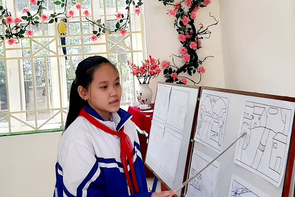 Thầy giáo trẻ Thanh Hóa truyền tình yêu đất nước tới học trò bằng tranh vẽ - 10 Thầy giáo trẻ Thanh Hóa truyền tình yêu đất nước tới học trò bằng tranh vẽ - 10