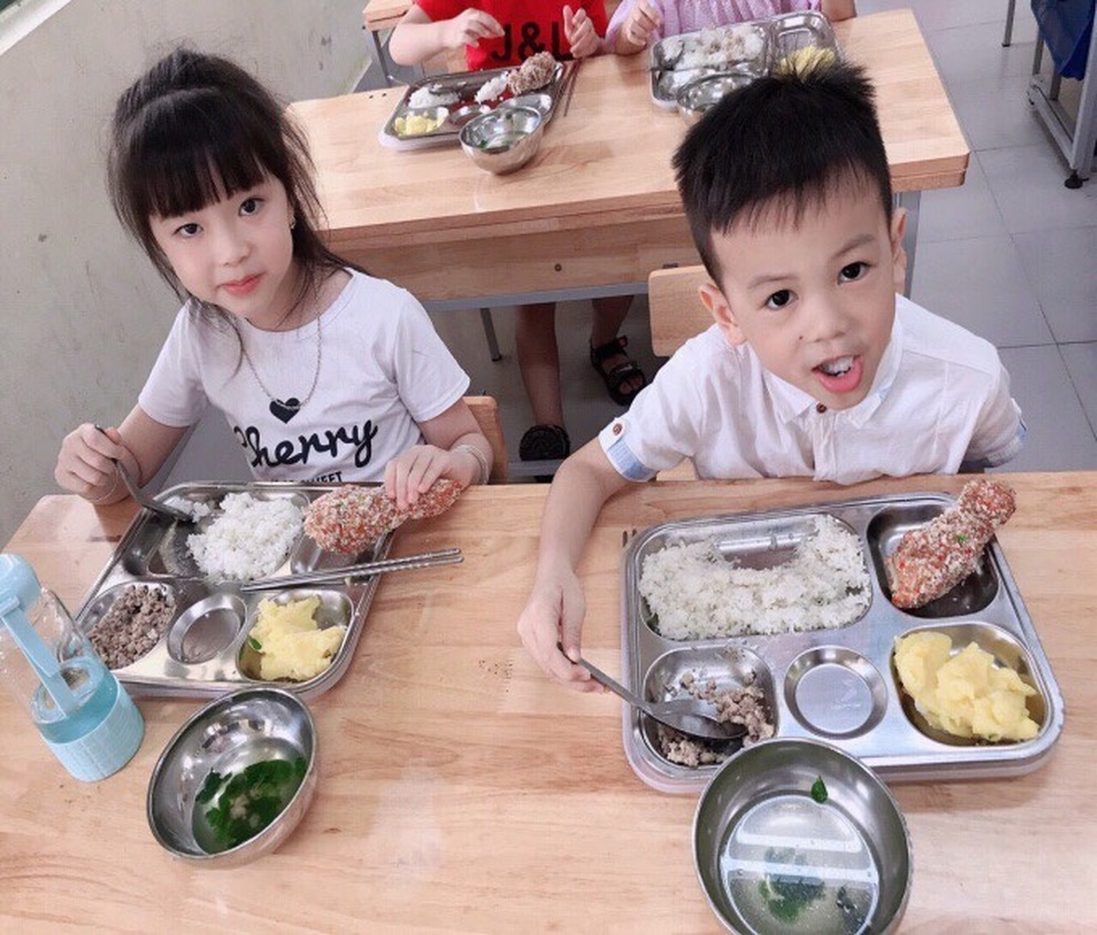TP. Nha Trang chủ trương xã hội hóa việc cung cấp suất ăn cho học sinh Mầm non, Tiểu học - 2 TP. Nha Trang chủ trương xã hội hóa việc cung cấp suất ăn cho học sinh Mầm non, Tiểu học - 2