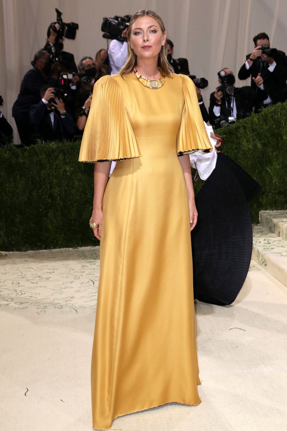 Choáng ngợp với loạt trang phục ấn tượng của mỹ nhân dự MET gala 2021 - 42 Choáng ngợp với loạt trang phục ấn tượng của mỹ nhân dự MET gala 2021 - 42